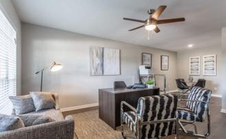 500 W Pasadena Blvd - Photo 1 of 1