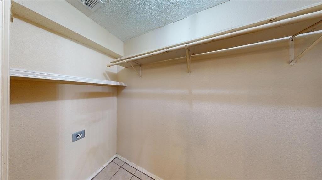 2117 W Walnut St #D - Photo 6 of 13