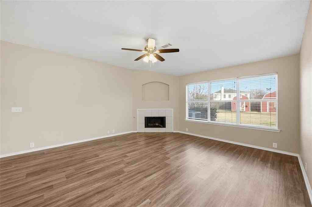 2305 Eagle Mountain Dr - Photo 3 of 18