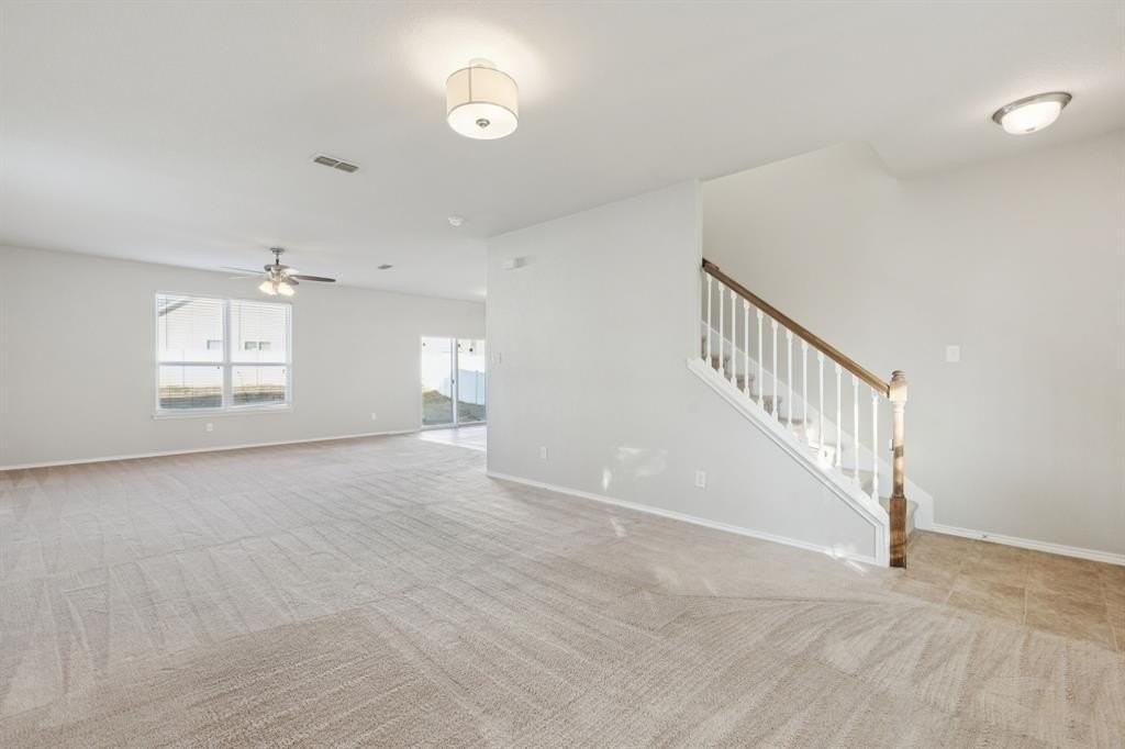 6021 Myers Ct - Photo 3 of 25