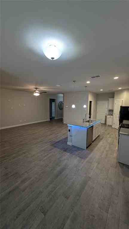 716 Shepperton Way - Photo 7 of 26