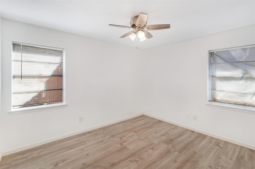 2221 Se 14th St - Photo 7 of 11