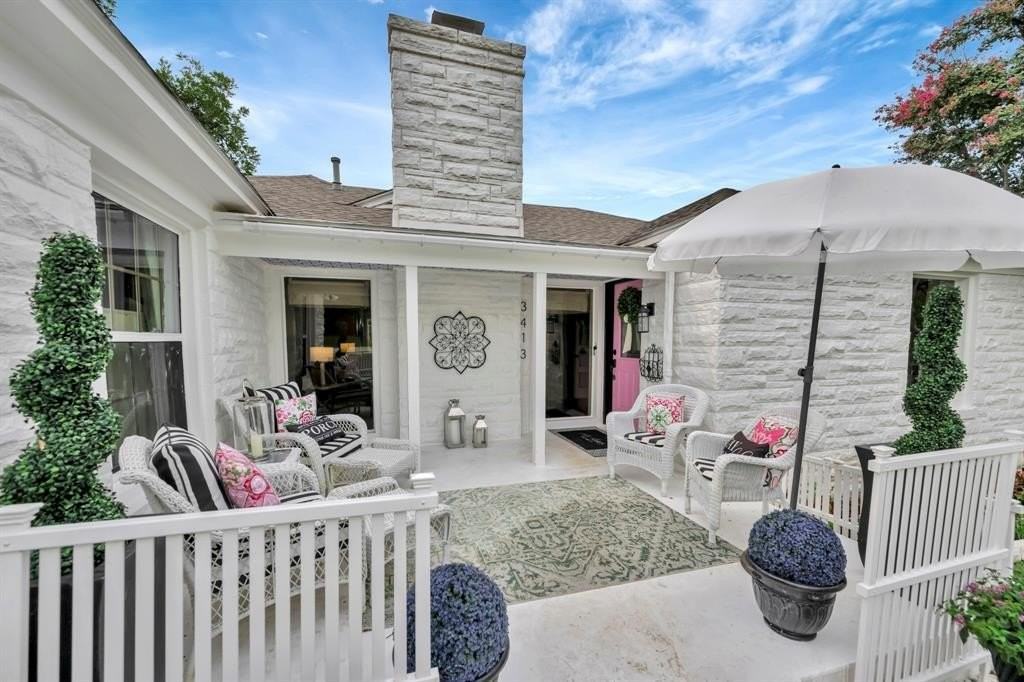 3413 Westcliff Rd S - Photo 2 of 26