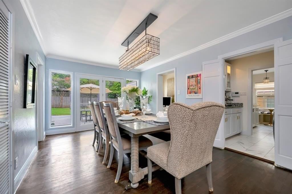 3413 Westcliff Rd S - Photo 7 of 26