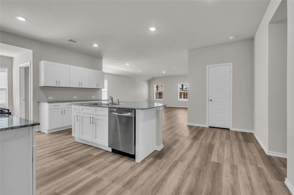 16425 Rangerville Dr - Photo 5 of 32