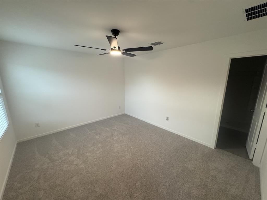 405 Shearwater Ave - Photo 5 of 10