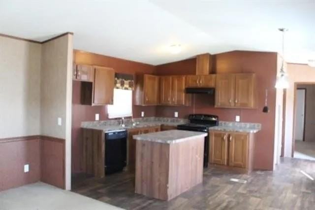 591 Rose Garden Dr - Photo 3 of 15