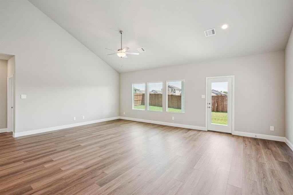 714 London Town Lane - Photo 2 of 33