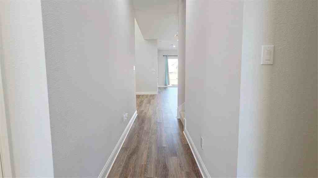 11518 Brompton Dr - Photo 4 of 34