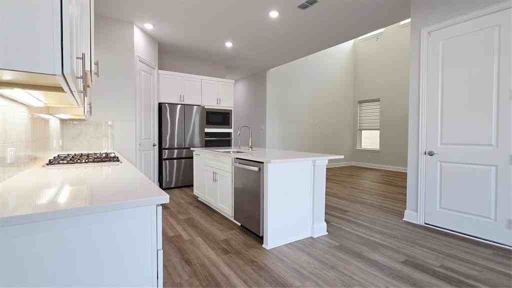 11518 Brompton Dr - Photo 6 of 34