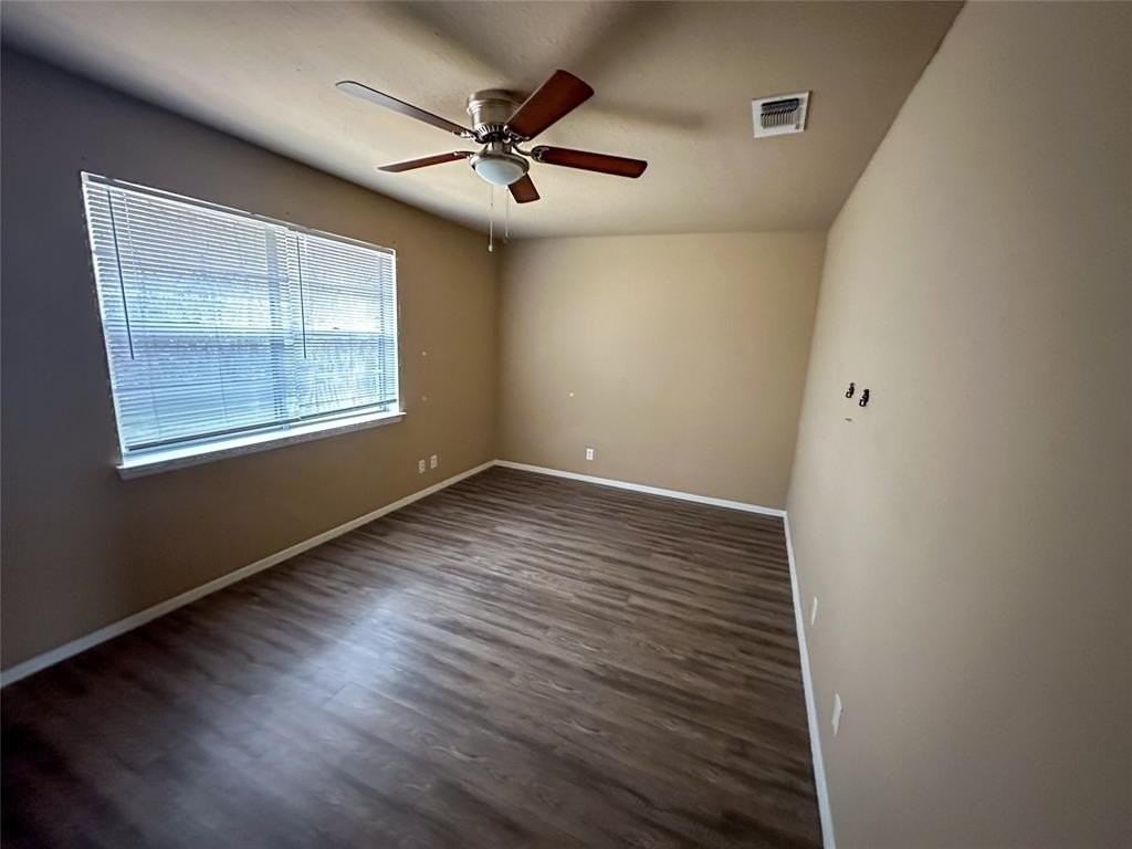 1206 W Hunt St - Photo 7 of 8