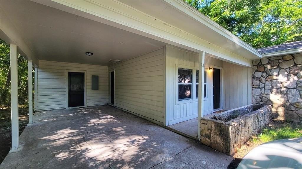 1970 W Sherman St - Photo 3 of 12