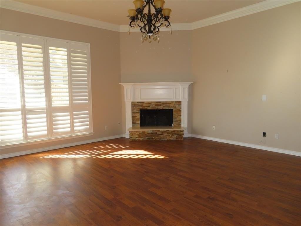 818 Hunters Gln - Photo 3 of 14