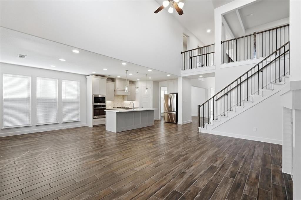 3329 Lacebark Ln - Photo 3 of 35