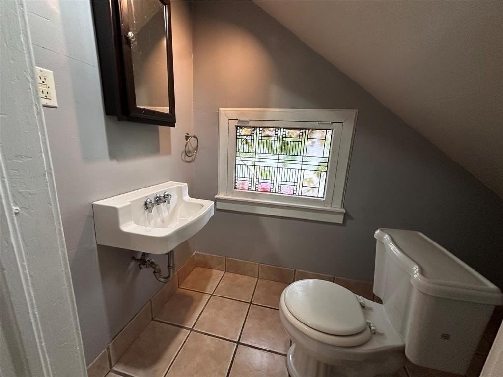 5614 Columbia Ave - Photo 5 of 20