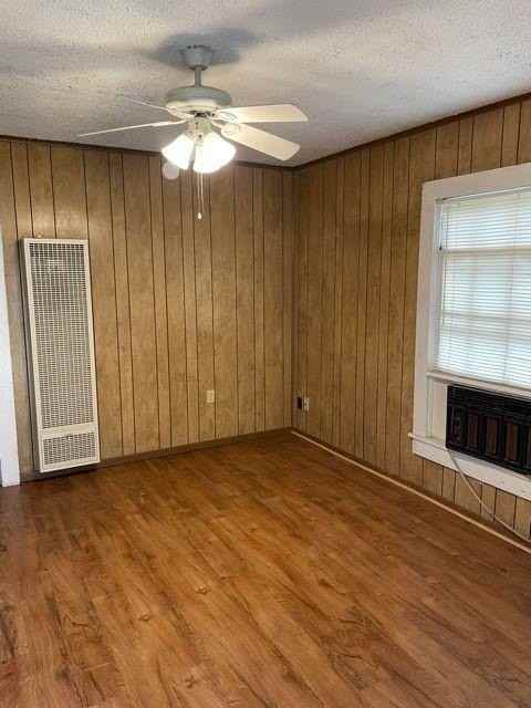 1534 Lytle Acres Dr - Photo 3 of 11