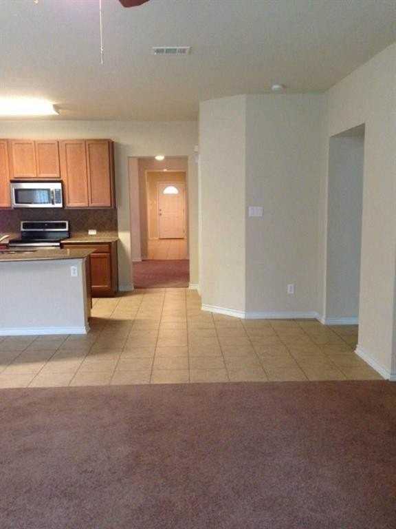 5845 Pinebrook Dr - Photo 3 of 10