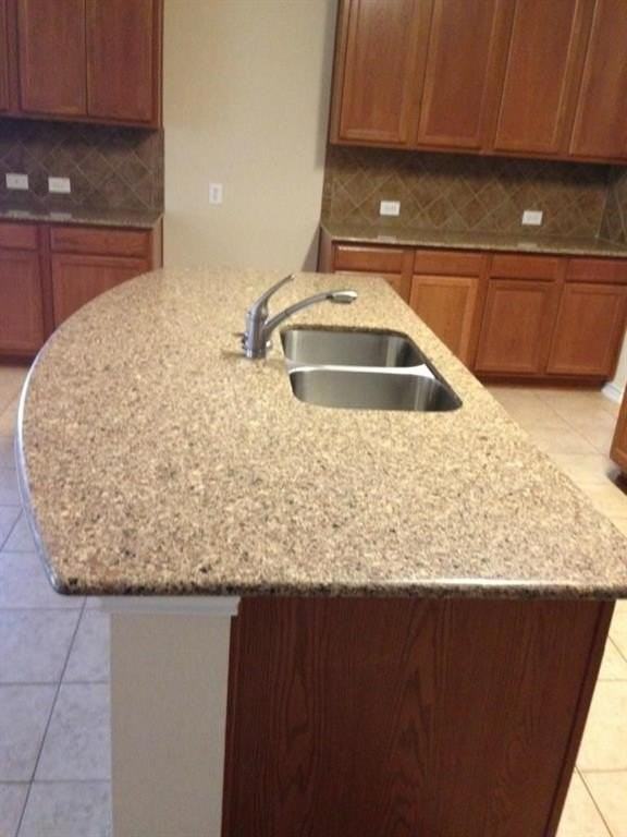 5845 Pinebrook Dr - Photo 6 of 10