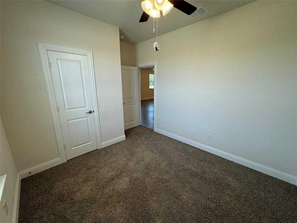 1601 Blakely Pl - Photo 6 of 22