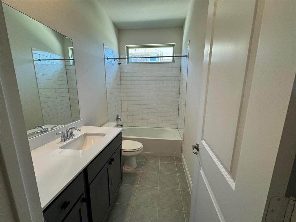 1601 Blakely Pl - Photo 7 of 22