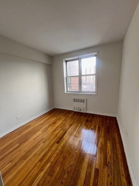 3615 Oxford Ave #5E - Photo 7 of 9