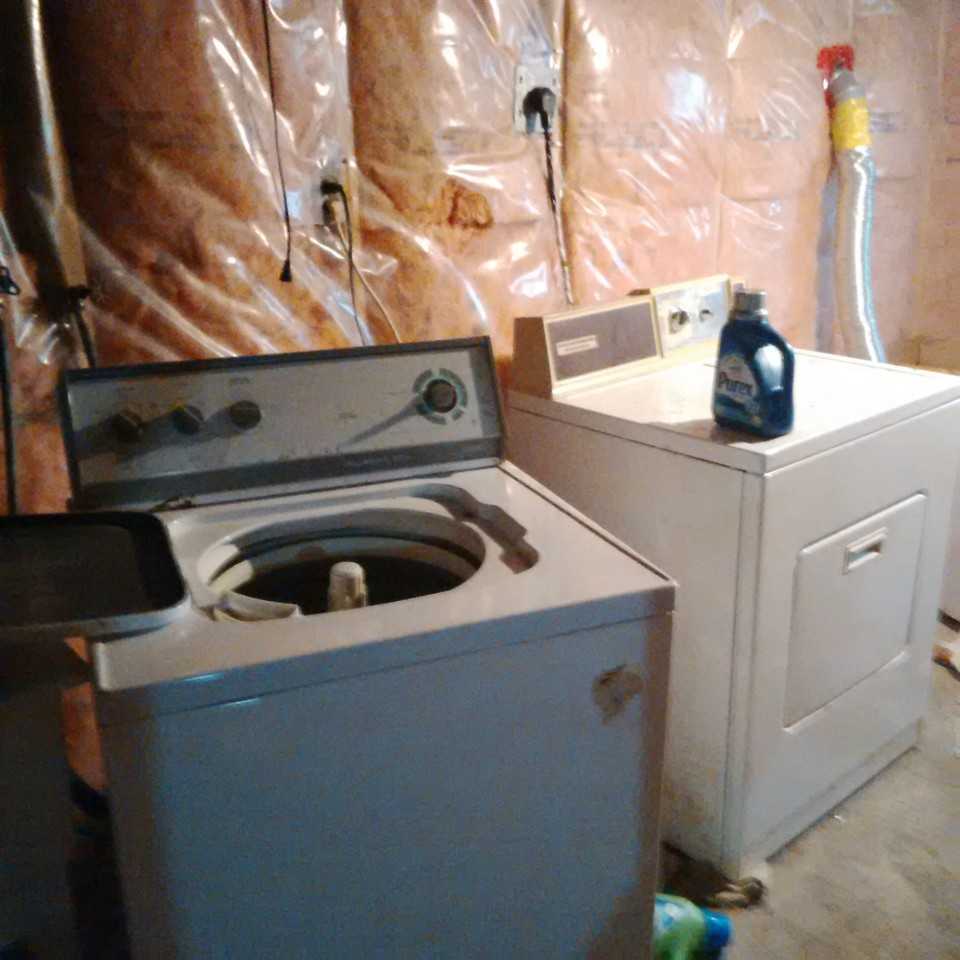 383 Bridge Ave - Photo 2 of 6