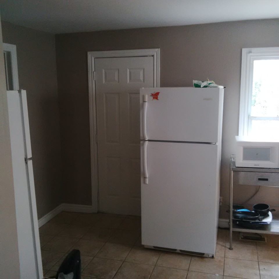 383 Bridge Ave - Photo 3 of 6