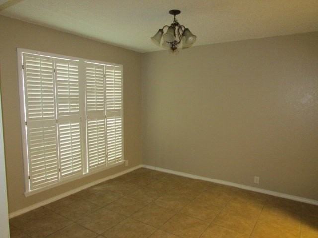 6208 Eastridge Rd - Photo 2 of 13