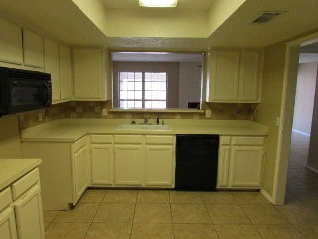 6208 Eastridge Rd - Photo 3 of 13