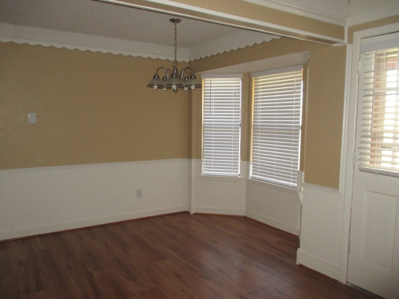 605 Porter Ave - Photo 3 of 19