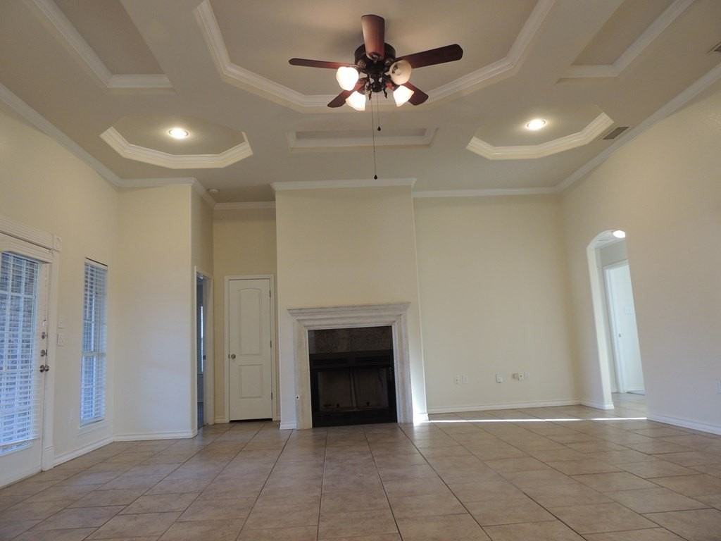 5110 Greathouse Ave - Photo 3 of 35