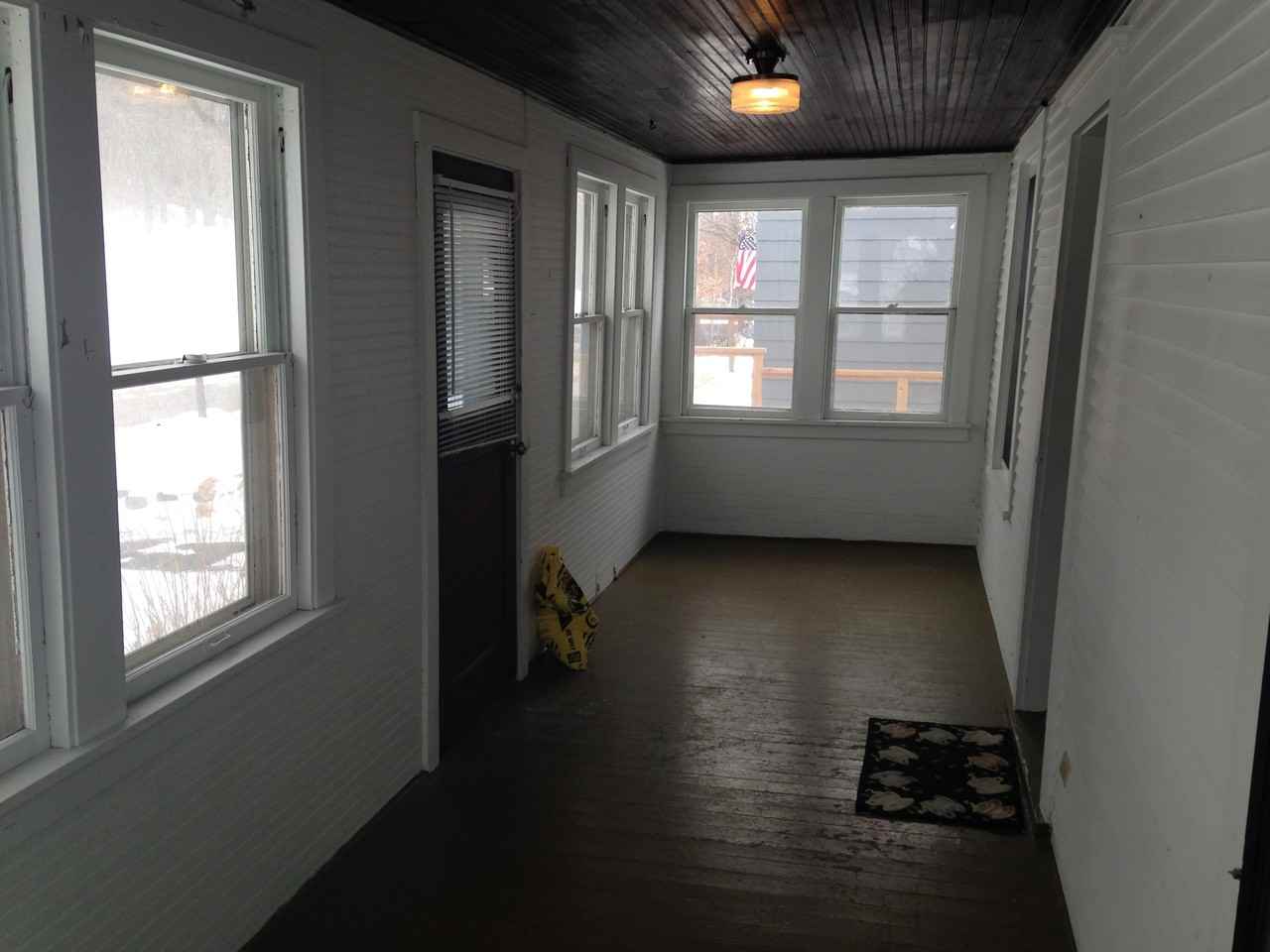 3144 Polk St NE - Photo 3 of 17