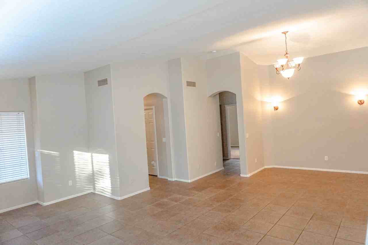 4059 E Wagon Cir - Photo 3 of 14