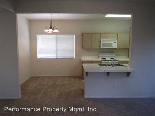 1219-1233 W. Spruce 1227-1233 W. Spruce - Photo 3 of 6