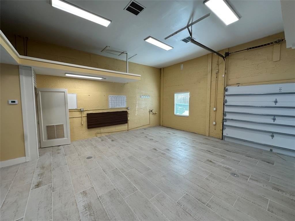 1101 Nw 7th Ave - Photo 5 of 17