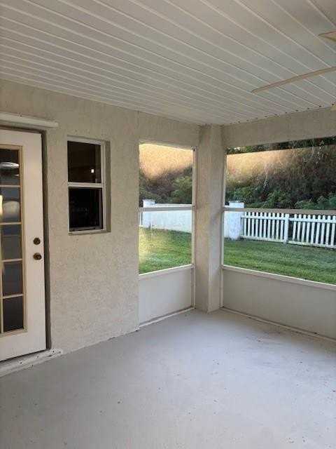 614 Se 26th Dr - Photo 7 of 17