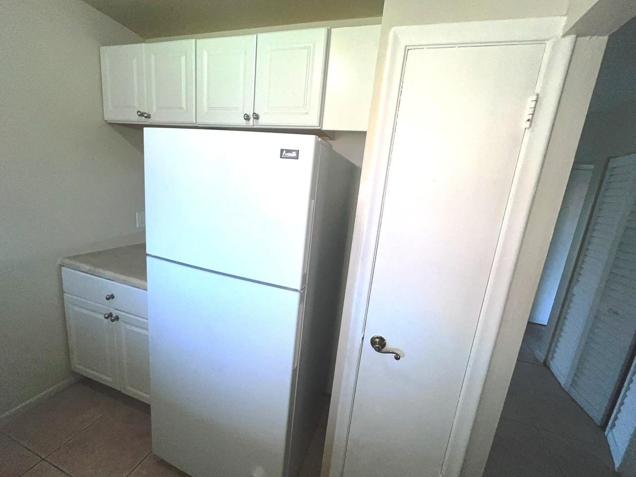 6100 Forest Hill Blvd #202 - Photo 6 of 27