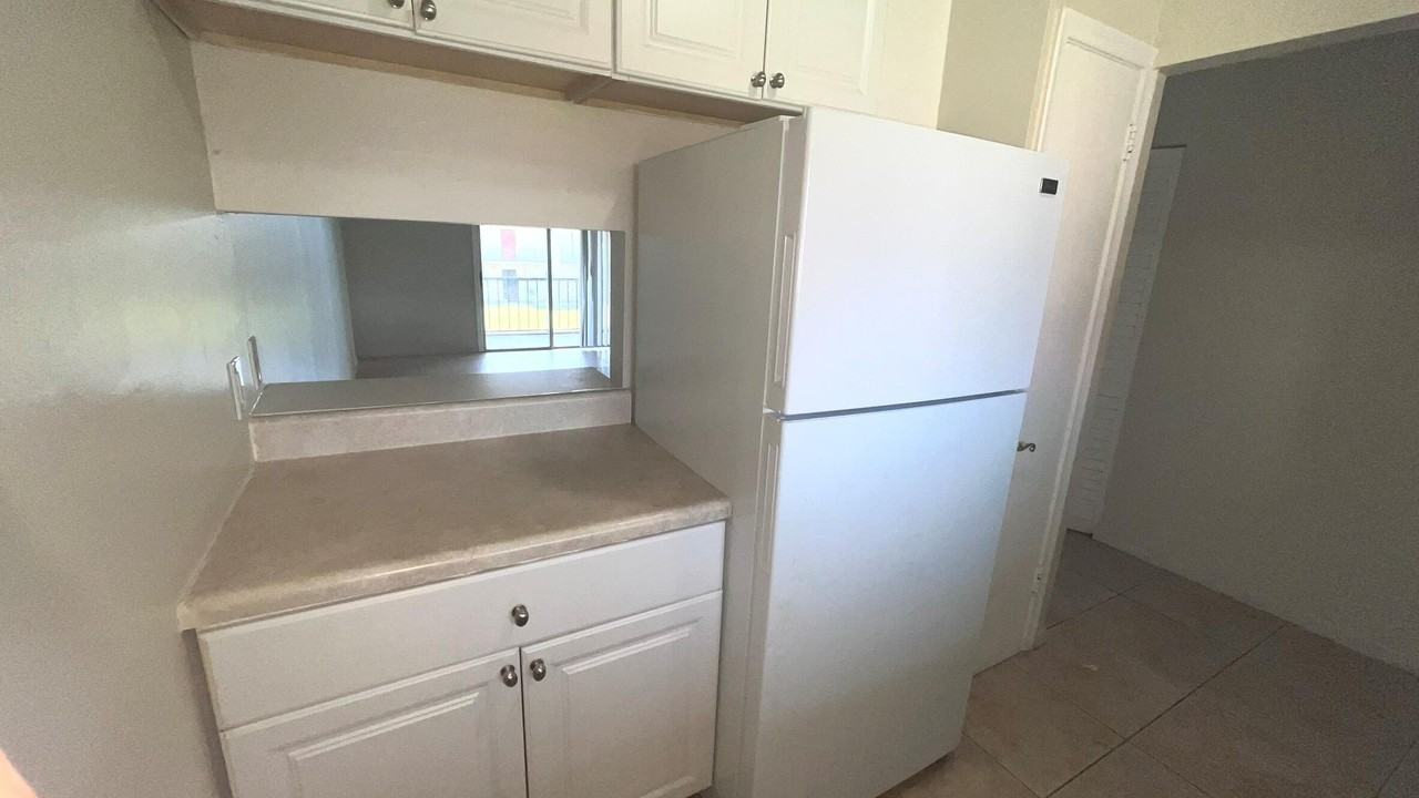 6100 Forest Hill Blvd #202 - Photo 7 of 27