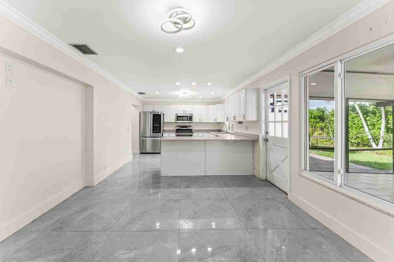 110 W Rubber Tree Dr #MAIN - Photo 7 of 30