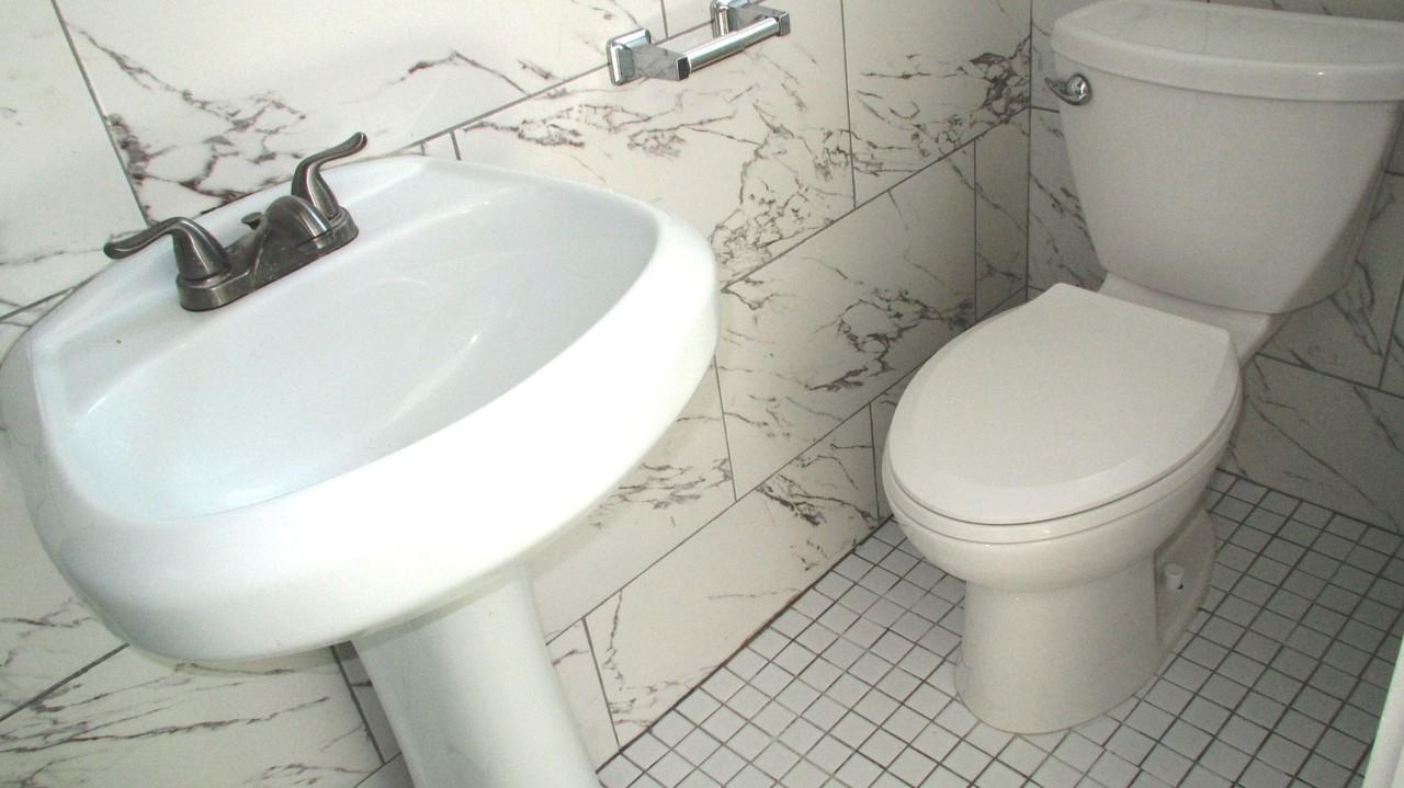 311 N Federal Hwy #3 - Photo 7 of 9