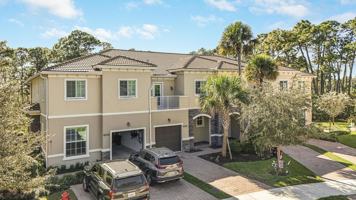 featured image of 6208 Se Portofino Cir