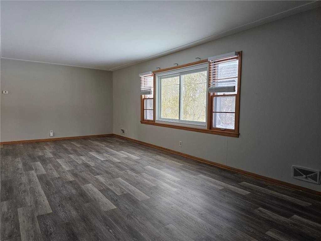 7236 Harold Ave - Photo 6 of 15