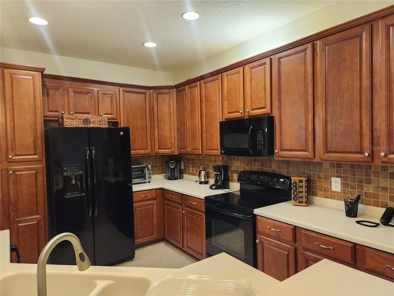 8119 Villa Grande Ct - Photo 7 of 36