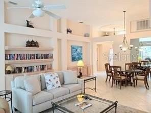 7151 Prestwick Ct - Photo 3 of 31