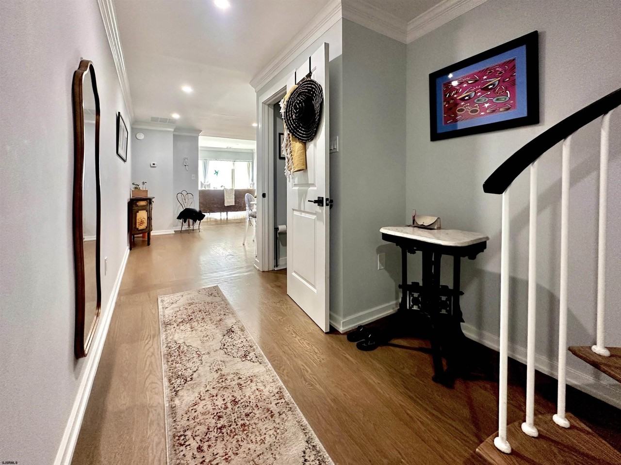 2715 Boardwalk - Photo 2 of 16