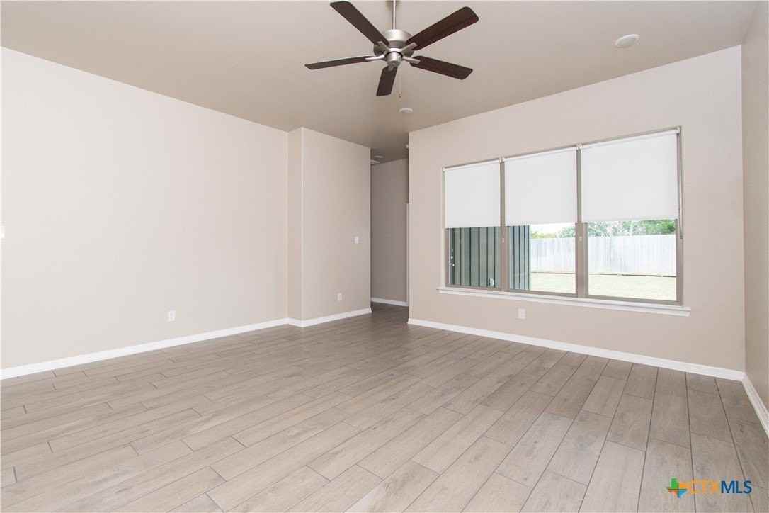 717 Holstein Dr - Photo 7 of 26