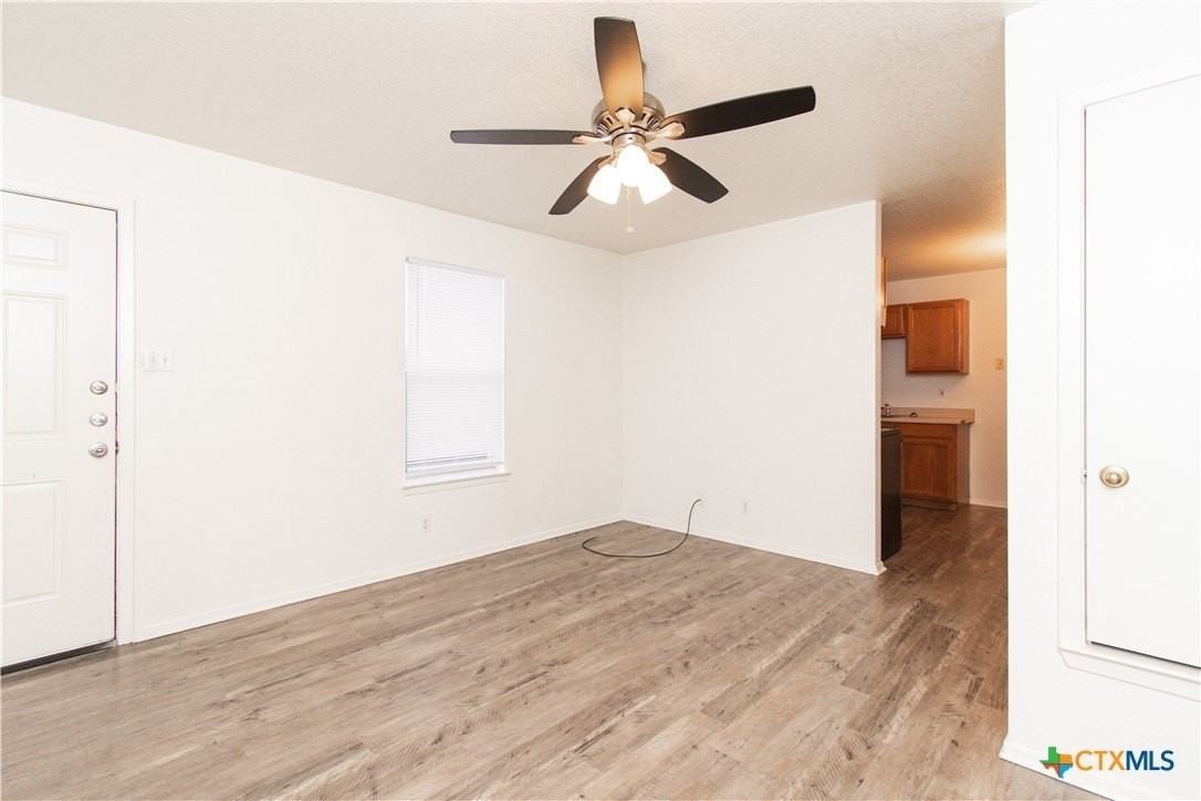 2018 Cedarhill Dr Apt C #C - Photo 3 of 13