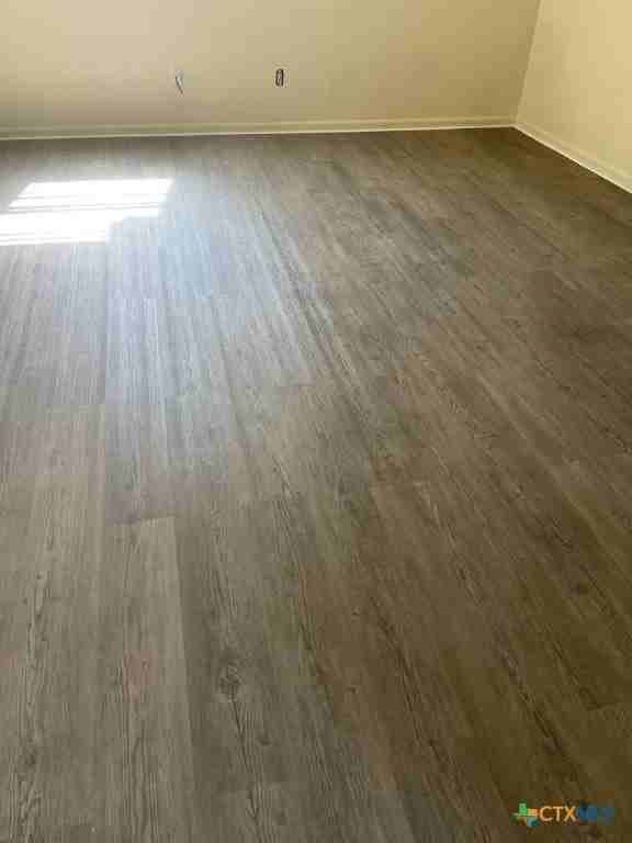 1818 Janis Dr - Photo 4 of 26