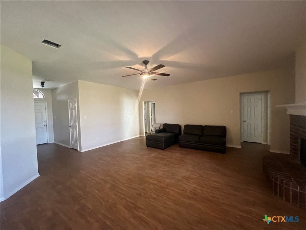 2130 Jasons W Court - Photo 4 of 20