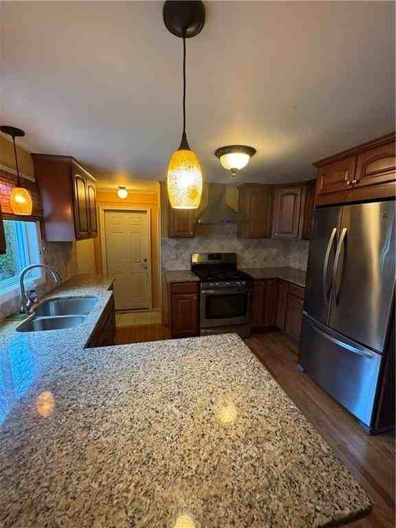 20 Wild Berry Dr - Photo 4 of 22